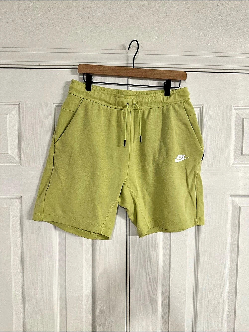 Nike Sportswear Tech Fleece Shorts Athletic Shorts Green Medium